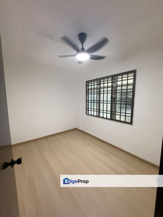 Flat in Taman Ehsan Jaya for sale , Johor, Johor Bahru