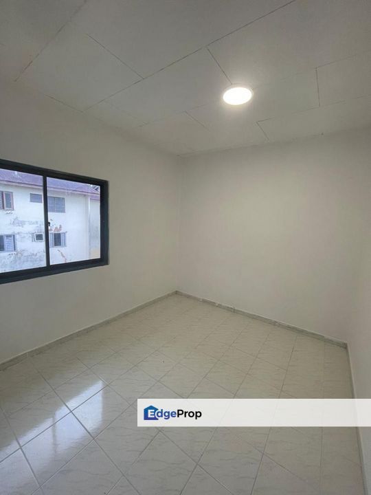 Flat in Bandar Selesa Jaya for sale , Johor, Skudai