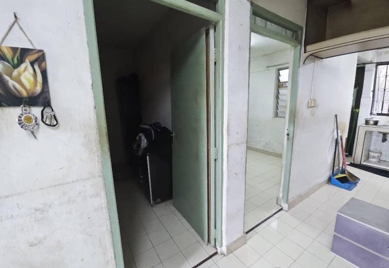 Flat Taman Ungku Tun Aminah