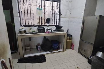 Flat Taman Ungku Tun Aminah