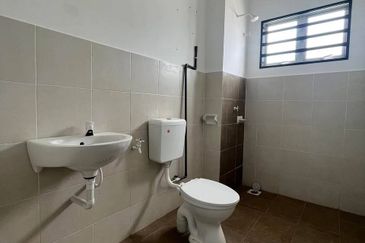 TAMAN SAUJANA HARMONI, BATU GAJAH