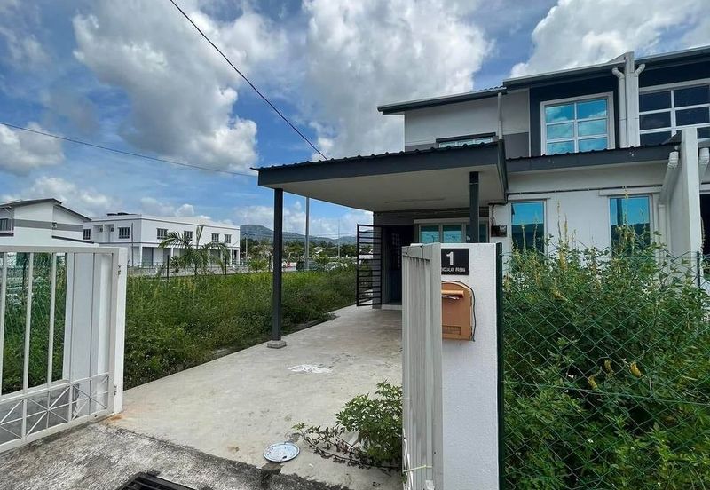 TAMAN SAUJANA HARMONI, BATU GAJAH