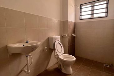 TAMAN SAUJANA HARMONI, BATU GAJAH