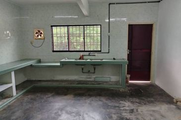 Batu Gajah Pusing Double Storey Terraced House For Rent Perak