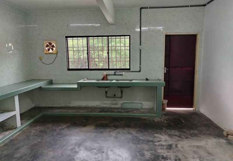 Batu Gajah Pusing Double Storey Terraced House For Rent Perak