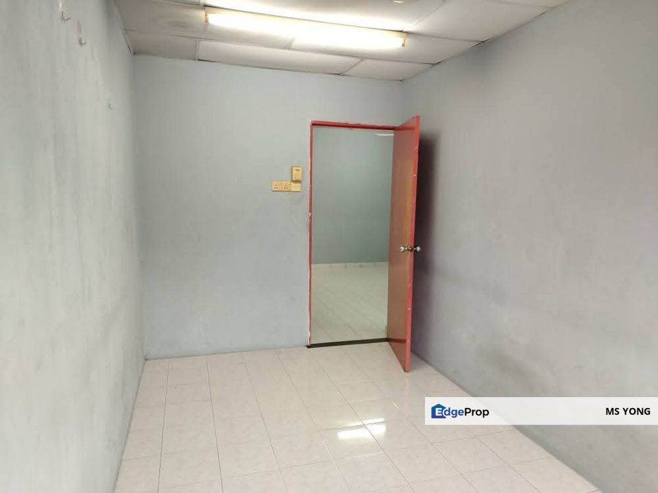 Batu Gajah Pusing Double Storey Terraced House For Rent Perak, Perak, Batu Gajah