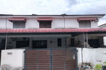 Batu Gajah Pusing Double Storey Terraced House For Rent Perak