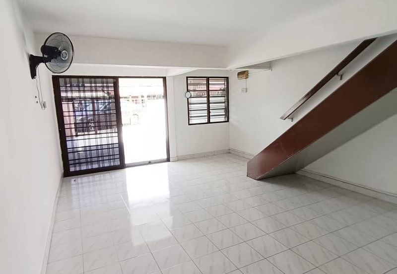 Pengkalan Desa Pakatan