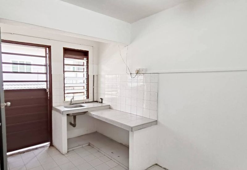 Pengkalan Desa Pakatan