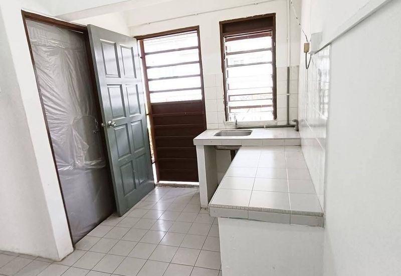 Pengkalan Desa Pakatan