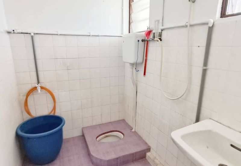 Pengkalan Desa Pakatan