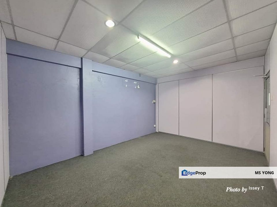 Bercham Double Storey Endlot Factory For Rent Ipoh Perak , Perak, Ipoh