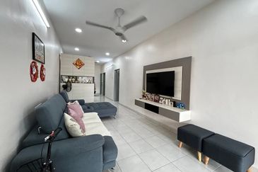 DESA LAHAT SRI -WANG