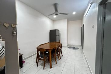 DESA LAHAT SRI -WANG