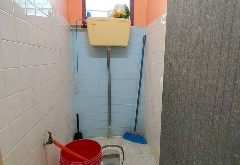 Batu Gajah Taman Anggerik Single Storey Corner House For Sale Perak