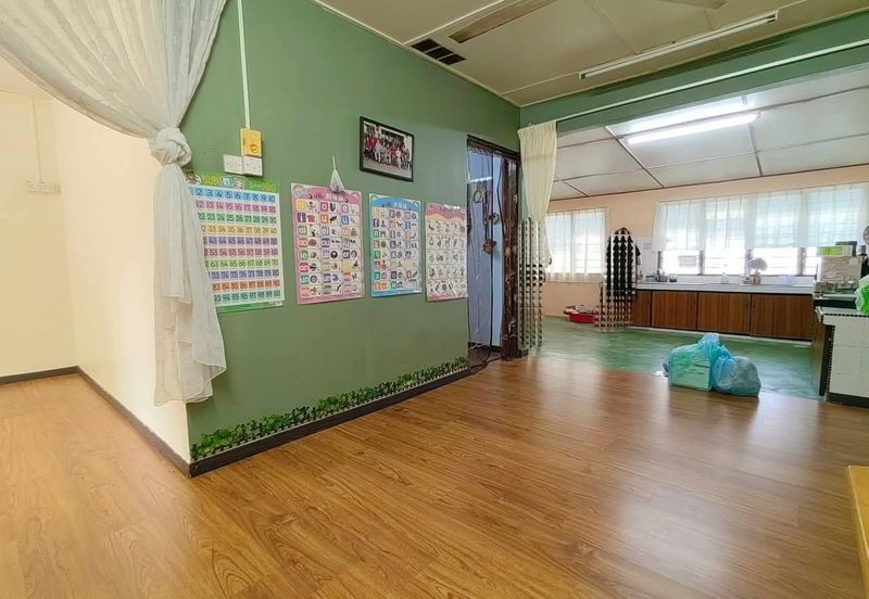 Batu Gajah Taman Anggerik Single Storey Corner House For Sale Perak