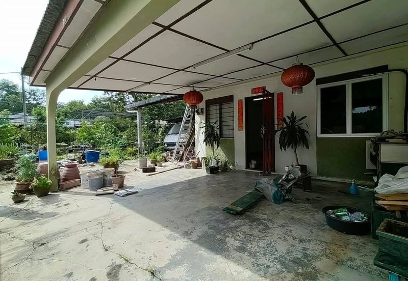 Batu Gajah Taman Anggerik Single Storey Corner House For Sale Perak