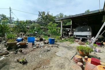 Batu Gajah Taman Anggerik Single Storey Corner House For Sale Perak