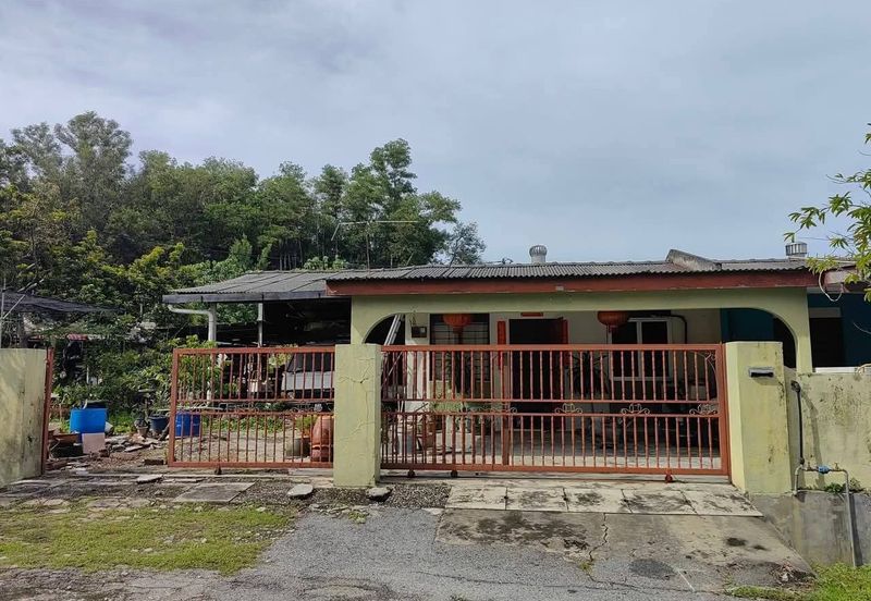 Batu Gajah Taman Anggerik Single Storey Corner House For Sale Perak