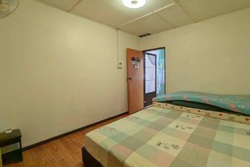 Batu Gajah Taman Anggerik Single Storey Corner House For Sale Perak