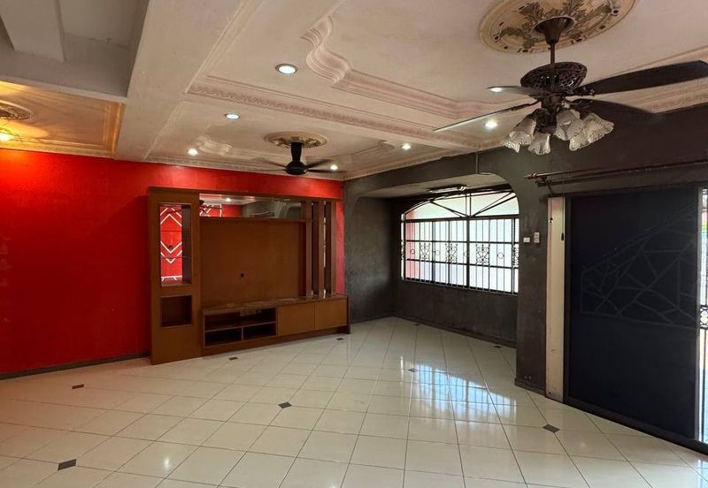 Taman Pertama Double Storey Terraced House For Rent Ipoh Perak 
