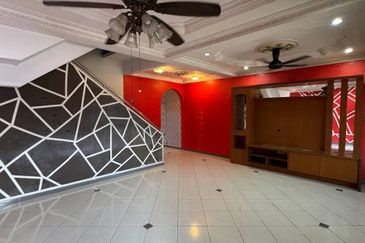 Taman Pertama Double Storey Terraced House For Rent Ipoh Perak 