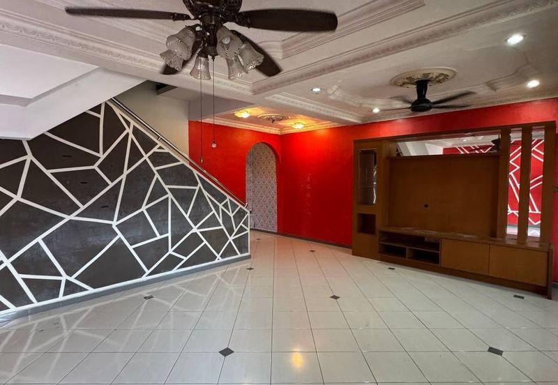 Taman Pertama Double Storey Terraced House For Rent Ipoh Perak 