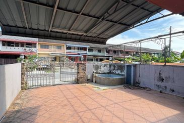 Taman Pertama Double Storey Terraced House For Rent Ipoh Perak 