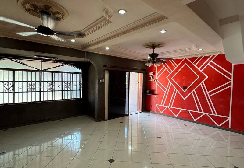 Taman Pertama Double Storey Terraced House For Rent Ipoh Perak 