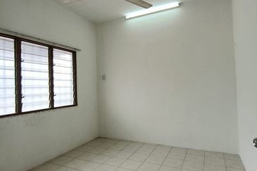 TAMAN PENGKALAN MAKMUR