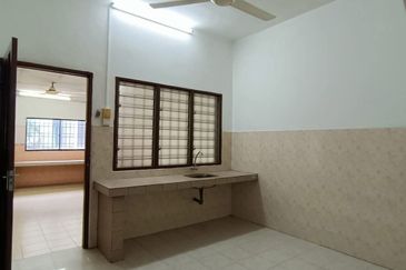 TAMAN PENGKALAN MAKMUR