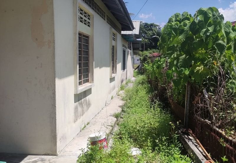 Batu Gajah Single Storey Bungalow House For Sale Perak