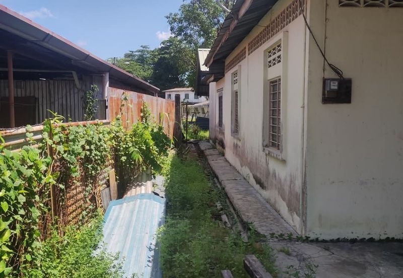 Batu Gajah Single Storey Bungalow House For Sale Perak