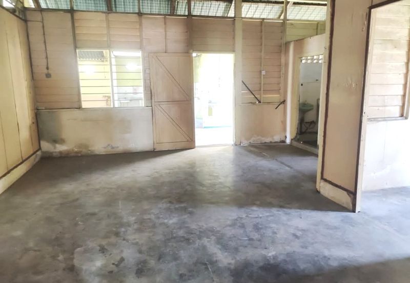 Batu Gajah Single Storey Bungalow House For Sale Perak