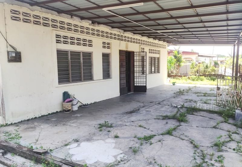 Batu Gajah Single Storey Bungalow House For Sale Perak