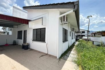 PASIR PUTEH/PENGKALAN