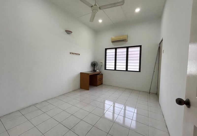 PASIR PUTEH/PENGKALAN