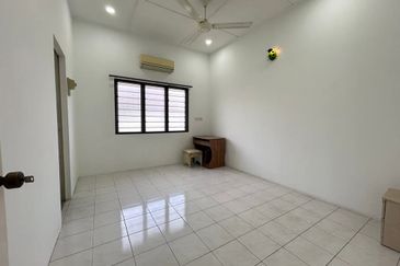 PASIR PUTEH/PENGKALAN