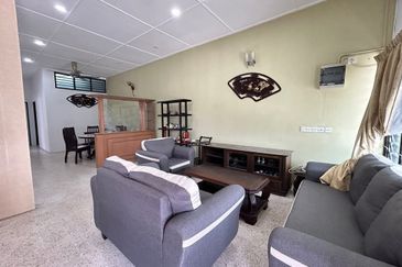 PASIR PUTEH/PENGKALAN