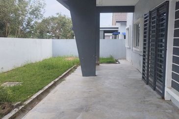 DESA LAHAT SRI -WANG