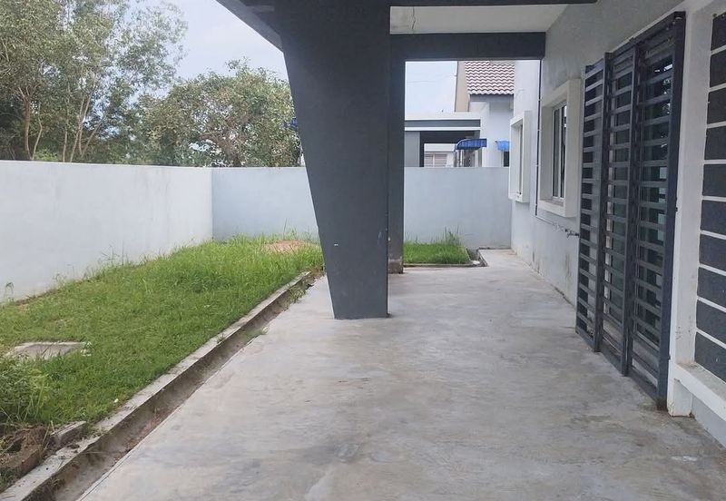 DESA LAHAT SRI -WANG