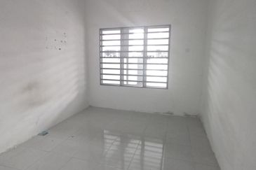 DESA LAHAT SRI -WANG