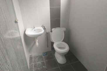 DESA LAHAT SRI -WANG