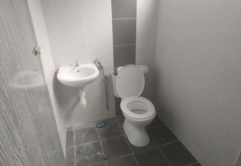 DESA LAHAT SRI -WANG