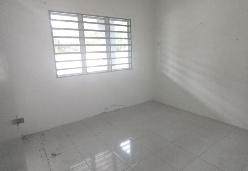 DESA LAHAT SRI -WANG