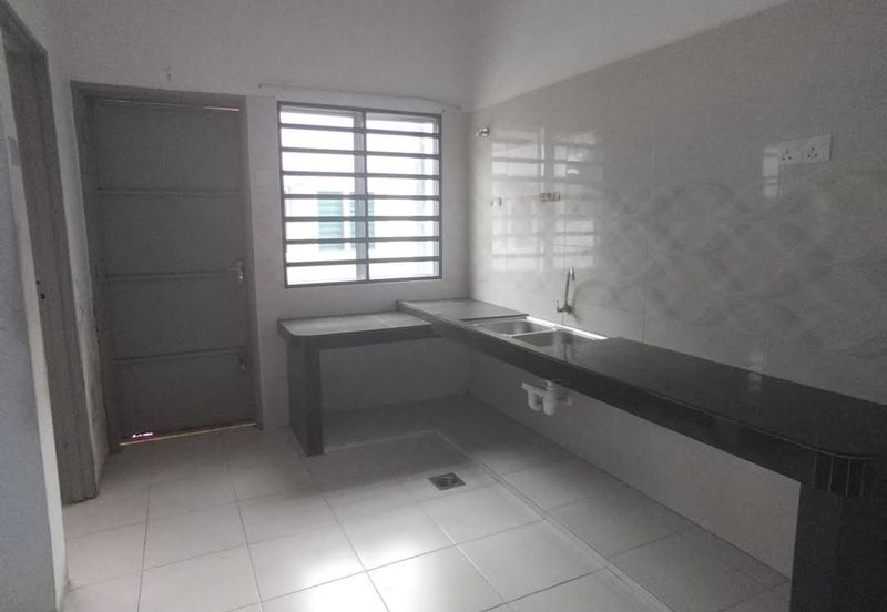 DESA LAHAT SRI -WANG