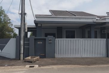 DESA LAHAT SRI -WANG