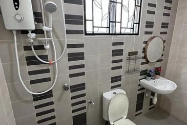 Taman Lapangan Hartamas Botani