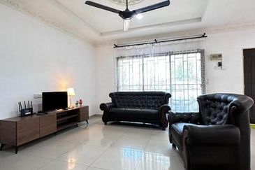 Taman Lapangan Hartamas Botani