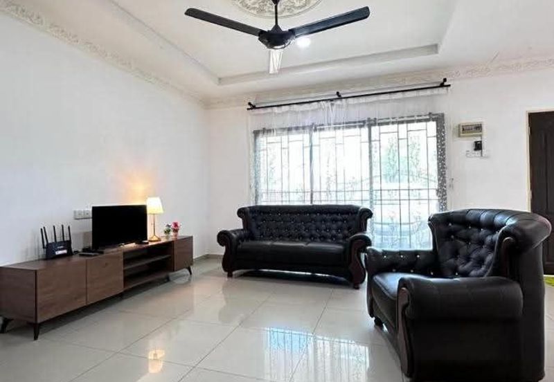 Taman Lapangan Hartamas Botani